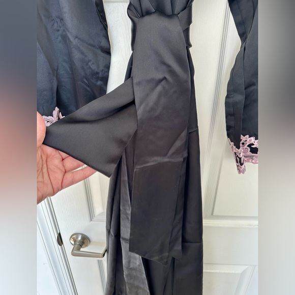 NWT Agent Provocateur 100% Silk Darina Dressing Gown Black Robe Luxury Lingerie - Picture 14 of 17